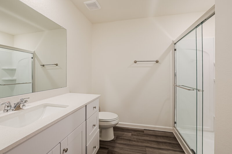 1,980/Mo, 6179 Emperor Pine Trl Porter, TX 77365 Main Bathroom View
