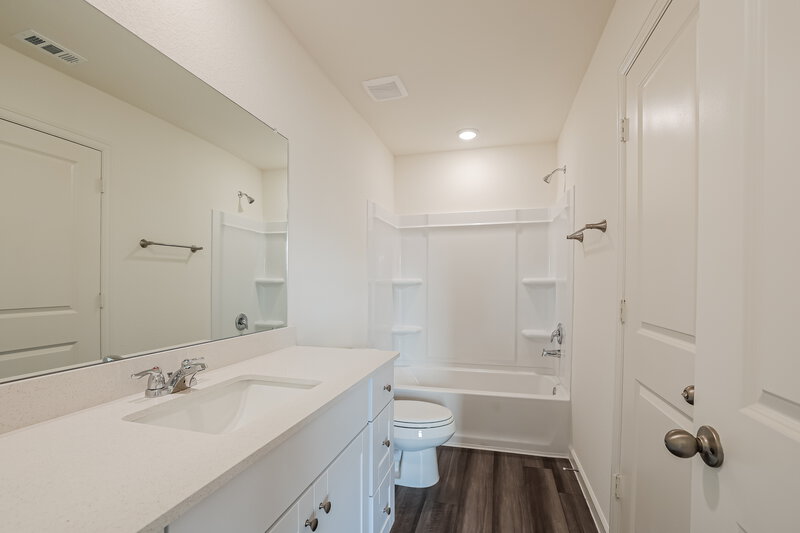 1,980/Mo, 6179 Emperor Pine Trl Porter, TX 77365 Bathroom View