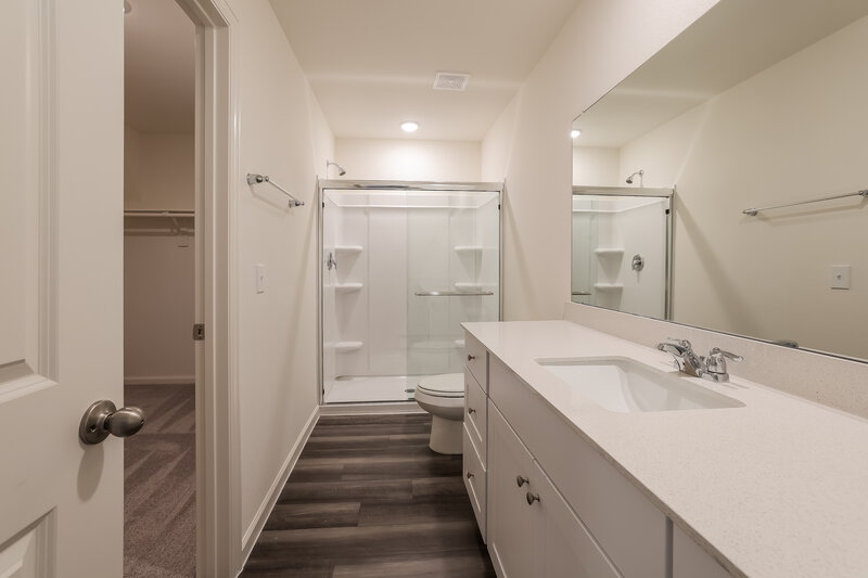 1,800/Mo, 6069 Majestic Creek Trl Porter, TX 77365 Main Bathroom View