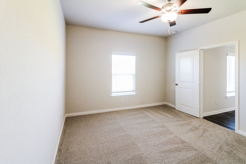 1,950/Mo, 405 Polly Grove Dr Katy, TX 77493 Main Bedroom View