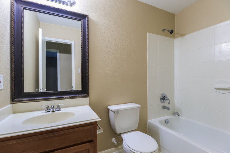 2,085/Mo, 6418 Lily Hollow Ct Spring, TX 77379 Bathroom View