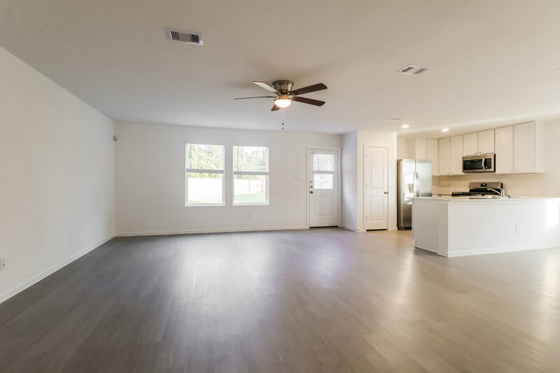 1,965/Mo, 1705 Lofty Cedar Ct Conroe, TX 77301 Living Room View