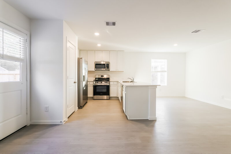 1,965/Mo, 1705 Lofty Cedar Ct Conroe, TX 77301 Kitchen View
