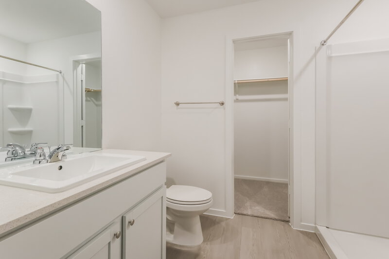 1,965/Mo, 1705 Lofty Cedar Ct Conroe, TX 77301 Main Bathroom View