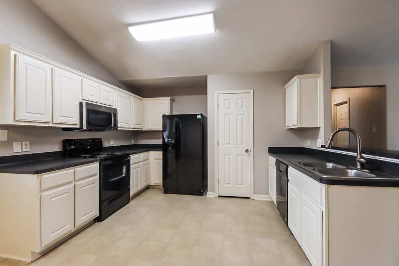 1,880/Mo, 4303 Nueces River Loop Spring, TX 77386 Kitchen View
