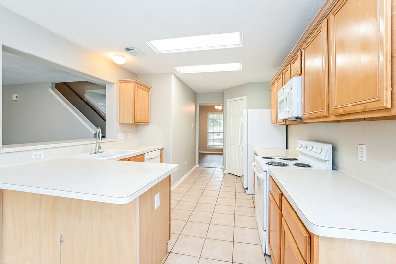1,810/Mo, 12018 Lucky Meadow Dr Tomball, TX 77375 Kitchen View