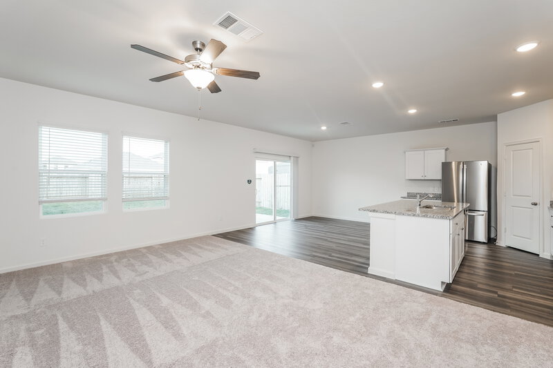 2,345/Mo, 6064 Majestic Creek Trl Porter, TX 77365 Living Room View