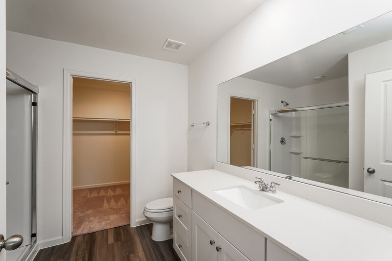 2,345/Mo, 6064 Majestic Creek Trl Porter, TX 77365 Main Bathroom View
