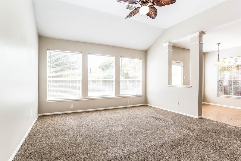 2,600/Mo, 17819 Landing Pines Trl Houston, TX 77084 Living Room View