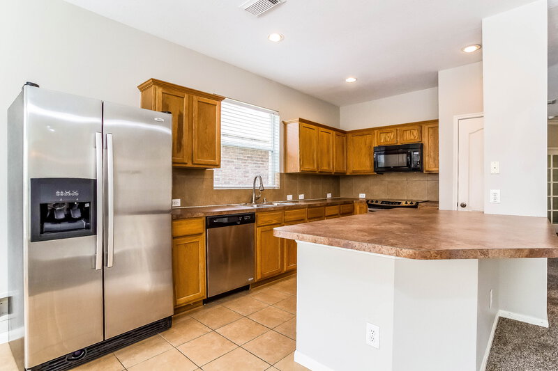2,600/Mo, 17819 Landing Pines Trl Houston, TX 77084 Kitchen View