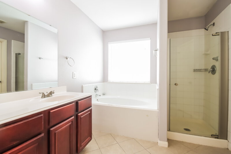 1,825/Mo, 2523 Muscory Dr Humble, TX 77396 Main Bathroom View
