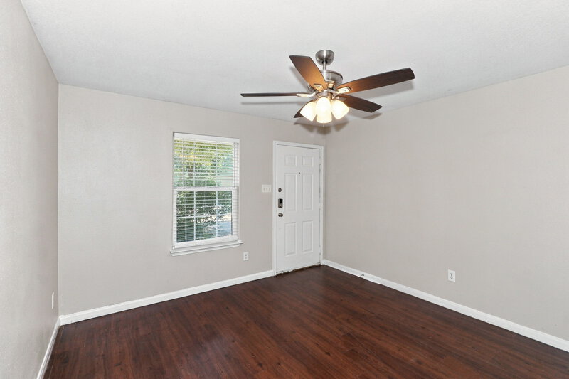 1,760/Mo, 3922 Hollow Cove Ln Richmond, TX 77469 Living Room View