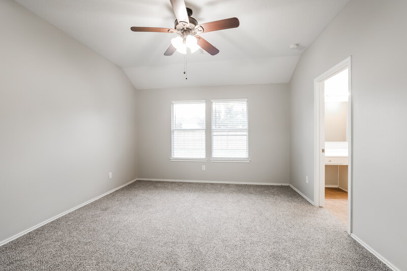 1,880/Mo, 14139 Willow Mountain Ln Houston, TX 77047 Main Bedroom View
