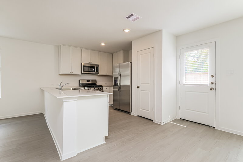 1,750/Mo, 1718 Lofty Cedar Ct Conroe, TX 77301 Kitchen View