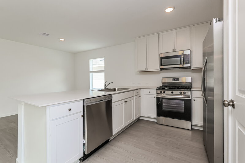 1,750/Mo, 1718 Lofty Cedar Ct Conroe, TX 77301 Kitchen View 2