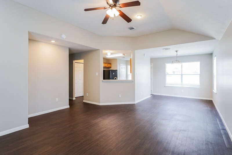1,865/Mo, 6502 Beeston Hill Dr Katy, TX 77449 Living Room View