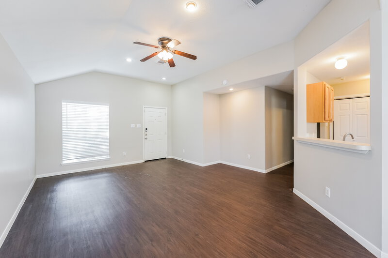 1,865/Mo, 6502 Beeston Hill Dr Katy, TX 77449 Living Room View 2