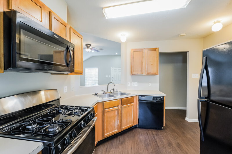 1,865/Mo, 6502 Beeston Hill Dr Katy, TX 77449 Kitchen View