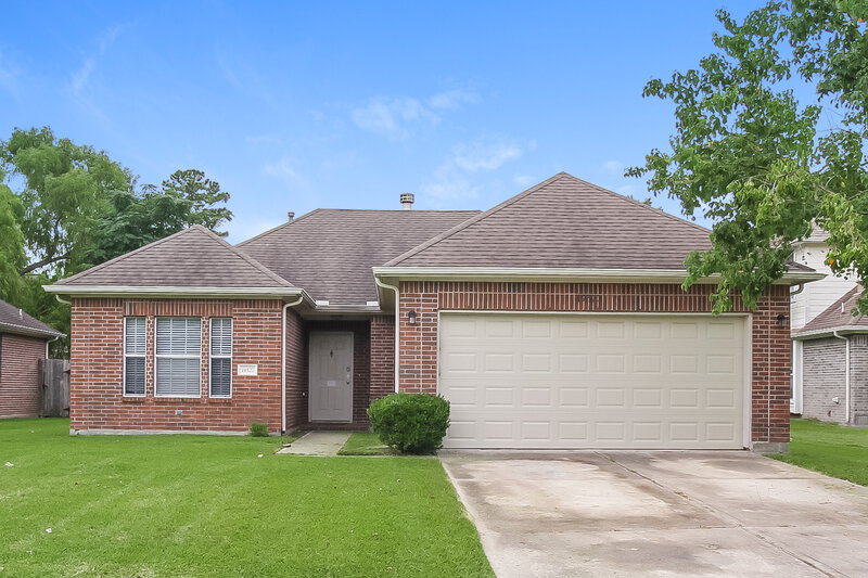 2,160/Mo, 19527 Pine Cluster Ln Humble, TX 77346 External View