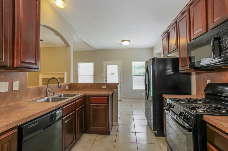 2,160/Mo, 19527 Pine Cluster Ln Humble, TX 77346 Kitchen View