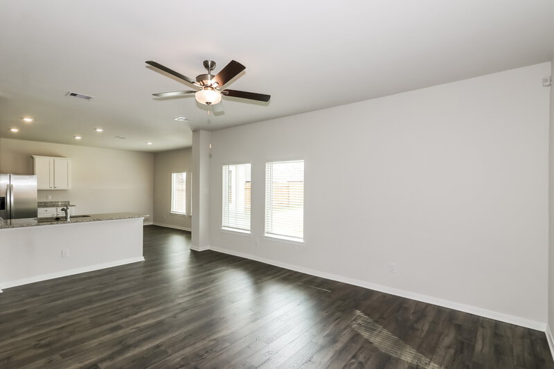 1,995/Mo, 457 Sunny Highlands Dr Katy, TX 77493 Living Room View