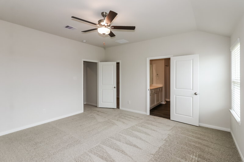 1,995/Mo, 457 Sunny Highlands Dr Katy, TX 77493 Main Bedroom View 2