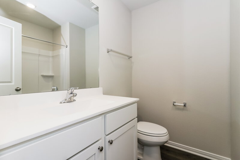 1,995/Mo, 457 Sunny Highlands Dr Katy, TX 77493 Bathroom View