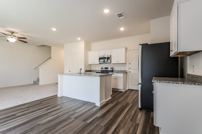 1,555/Mo, 15318 Abella Dr Montgomery, TX 77316 Kitchen View 2