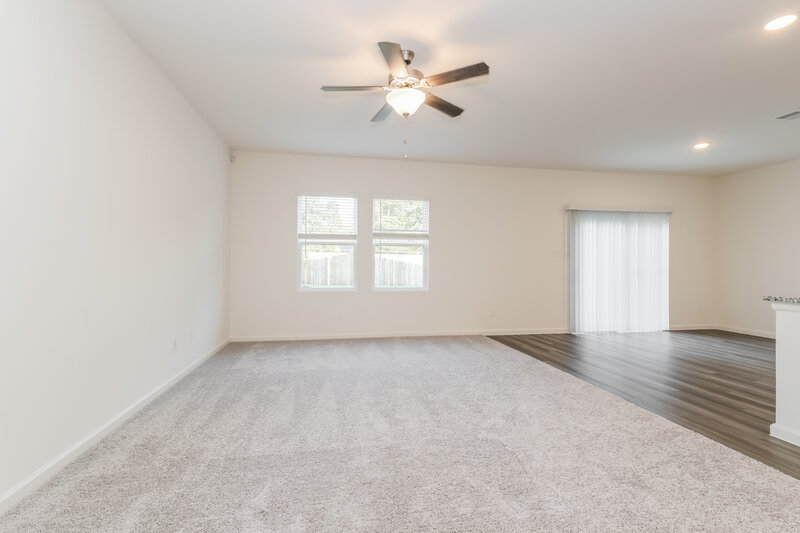 1,795/Mo, 440 Harlow Dr Montgomery, TX 77316 Living Room View