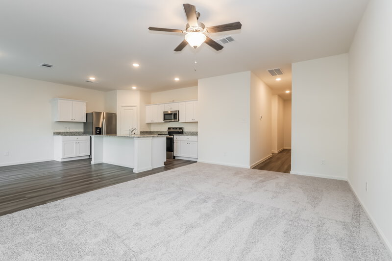 1,795/Mo, 440 Harlow Dr Montgomery, TX 77316 Living Room View 2