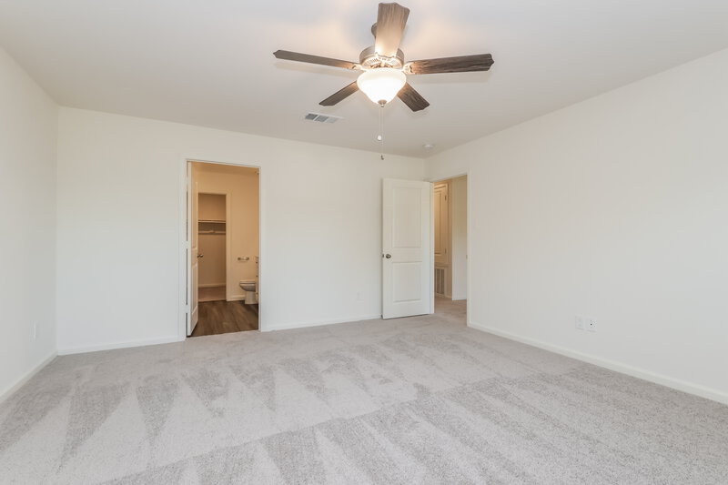 1,795/Mo, 440 Harlow Dr Montgomery, TX 77316 Main Bedroom View