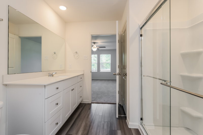 1,795/Mo, 440 Harlow Dr Montgomery, TX 77316 Main Bathroom View
