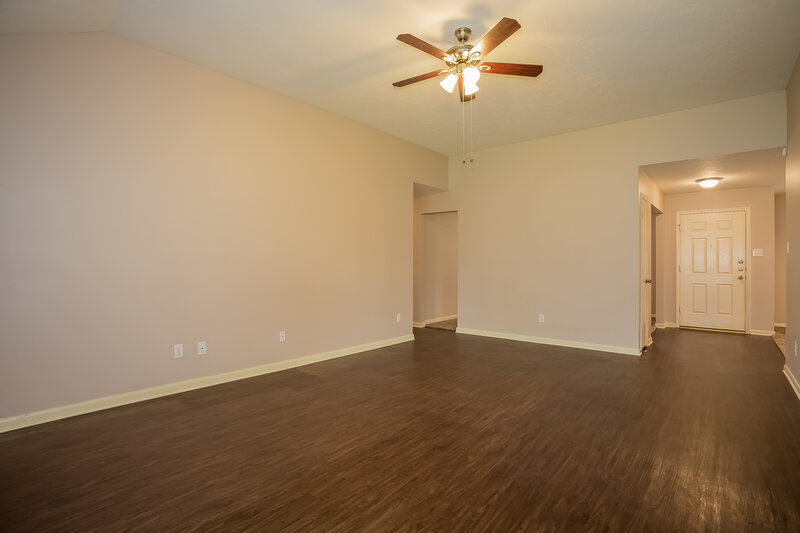 2,105/Mo, 20018 Upland Creek Dr Katy, TX 77449 Living Room View 2