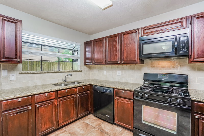1,840/Mo, 7715 Springville Dr Houston, TX 77095 Kitchen View
