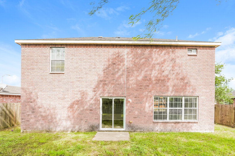 2,155/Mo, 12717 Rio Grande Ln Rosharon, TX 77583 Rear View