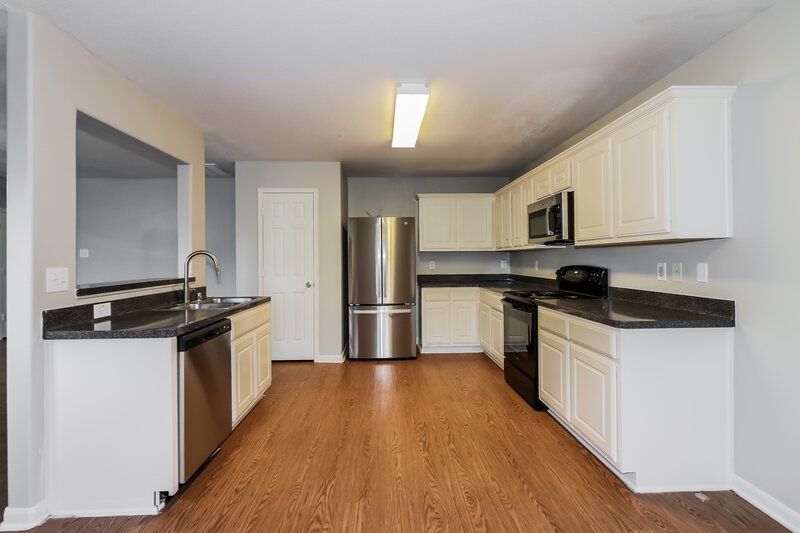 1,790/Mo, 6839 Garnet Trail Ln Richmond, TX 77469 Kitchen View