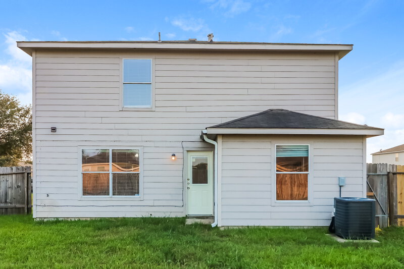 1,790/Mo, 6839 Garnet Trail Ln Richmond, TX 77469 Rear View 2