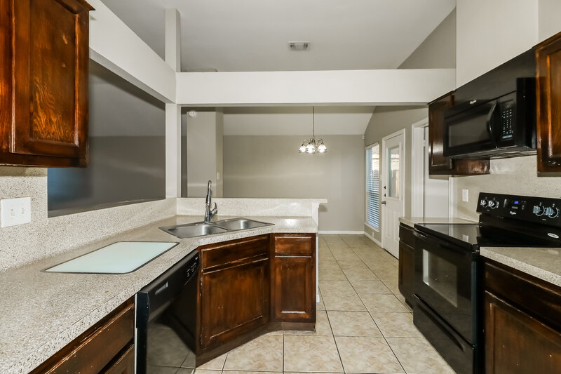 1,750/Mo, 19523 Lake Hollow Ln Houston, TX 77084 Kitchen View 2