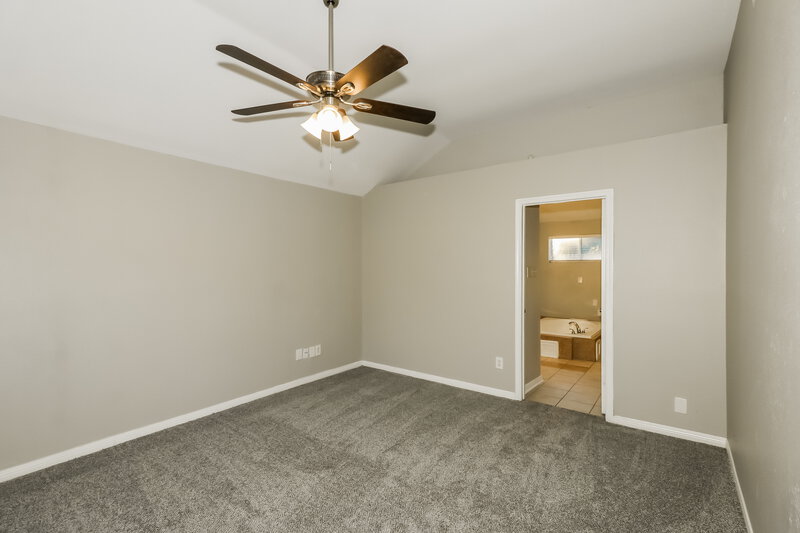 1,750/Mo, 19523 Lake Hollow Ln Houston, TX 77084 Main Bedroom View 2