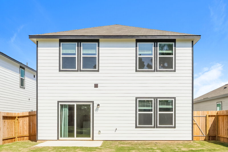 2,110/Mo, 452 Harlow Dr Montgomery, TX 77316 Rear View