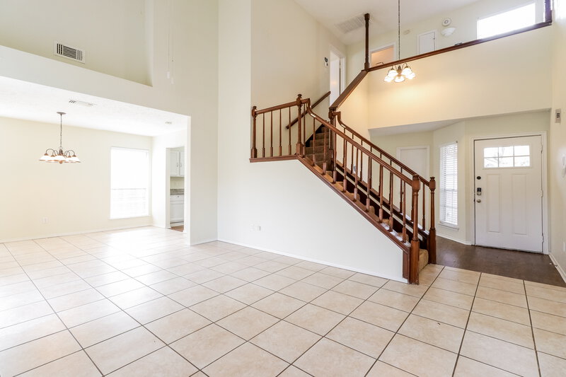 1,885/Mo, 20110 River Brook Dr Humble, TX 77346 Living Room View 3