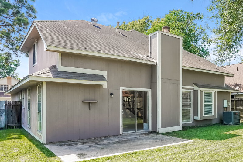 1,735/Mo, 20110 River Brook Dr Humble, TX 77346 Rear View