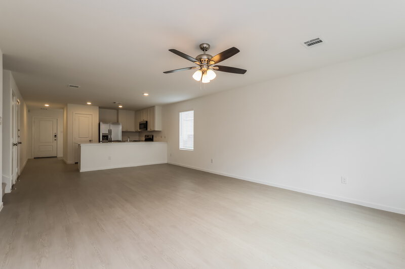 1,810/Mo, 16006 Tallis Dr Conroe, TX 77303 Living Room View