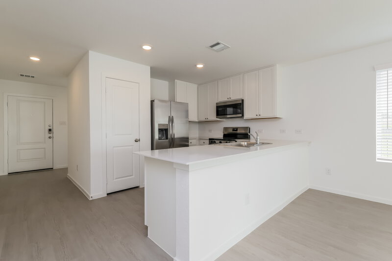 1,810/Mo, 16006 Tallis Dr Conroe, TX 77303 Kitchen View 2