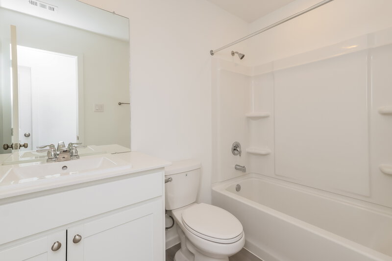 1,810/Mo, 16006 Tallis Dr Conroe, TX 77303 Bathroom View