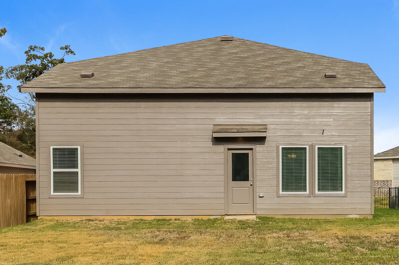 1,810/Mo, 16006 Tallis Dr Conroe, TX 77303 Rear View