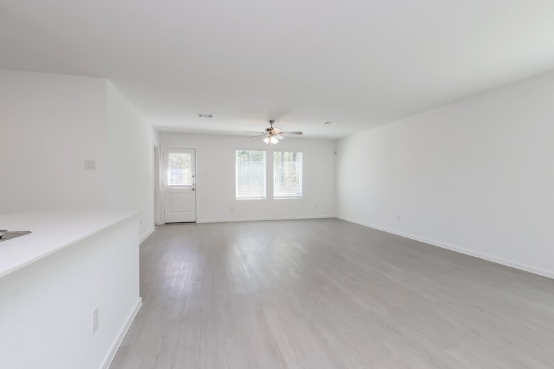 1,725/Mo, 16002 Tallis Dr Conroe, TX 77303 Living Room View