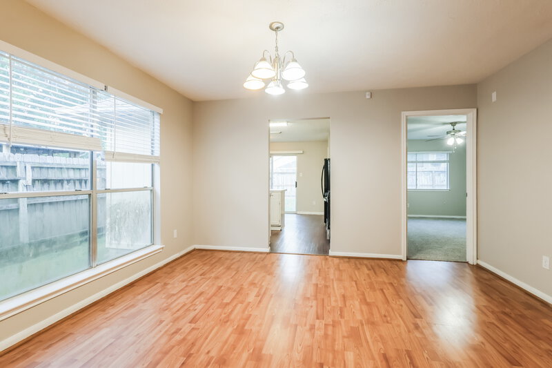 2,130/Mo, 12655 Pine Bush Dr Houston, TX 77070 Misc View 4