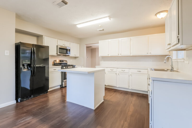 2,130/Mo, 12655 Pine Bush Dr Houston, TX 77070 Misc View 6