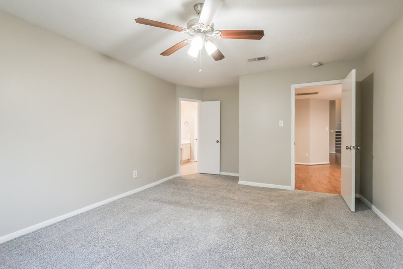 2,130/Mo, 12655 Pine Bush Dr Houston, TX 77070 Misc View 8